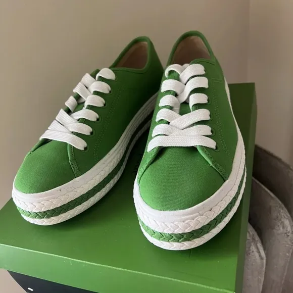 NIB Kate Spade Taylor Sneakers in Ks Green| size 9 Limited Edition