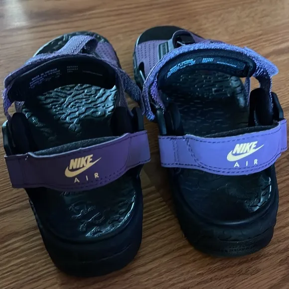 Nike ACG Air Deschutz  Sandals