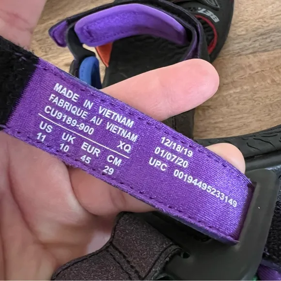 Nike ACG Be True Air Deschutz Sandals Size 11