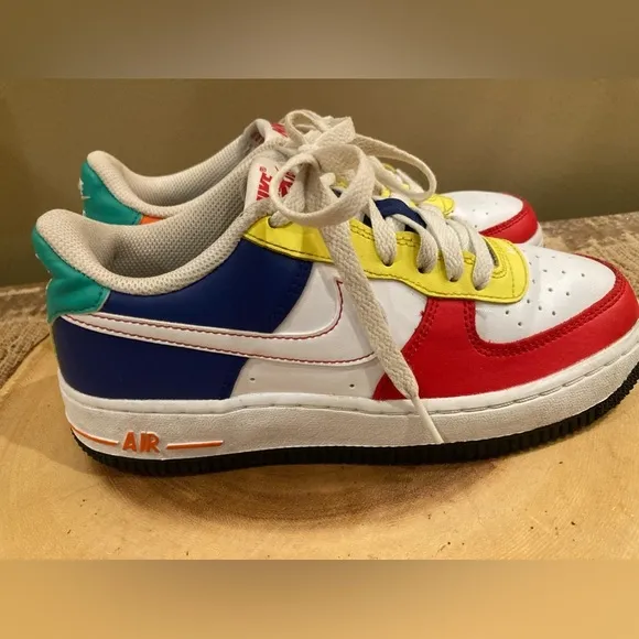 Nike Air Force 1 LV8 Sneakers Shoes Colorful FN6980-657 Kids Youth Size 4Y