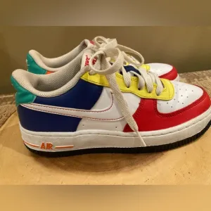 Nike Air Force 1 LV8 Sneakers Shoes Colorful FN6980-657 Kids Youth Size 4Y
