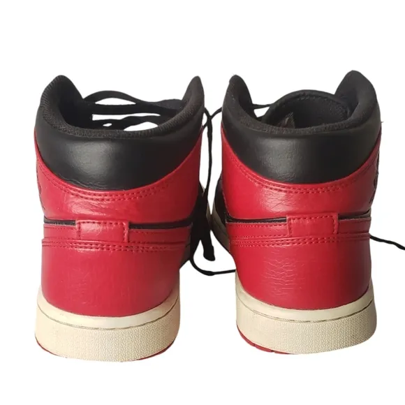 Nike Air Jordan 1 Mid Banned Mens Size 9.5 Athletic Shoes Sneakers 554724-074