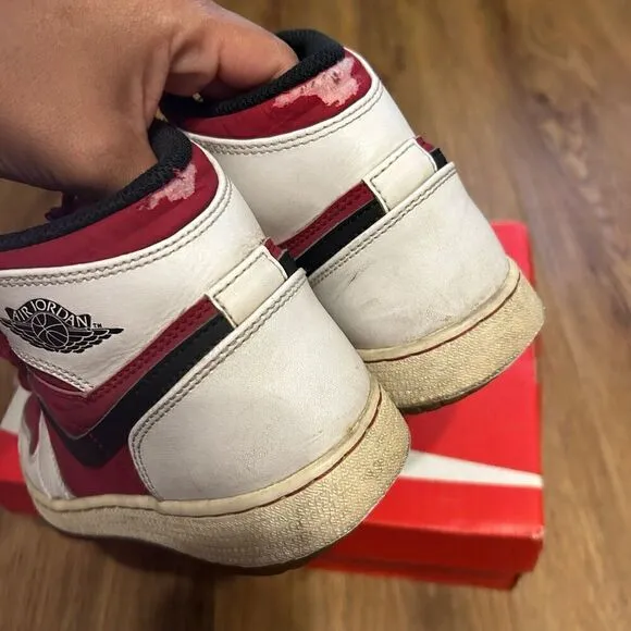 NIKE air jordan 1 retro carmine mid top shoes sneakers women’s 6 = 4.5Y