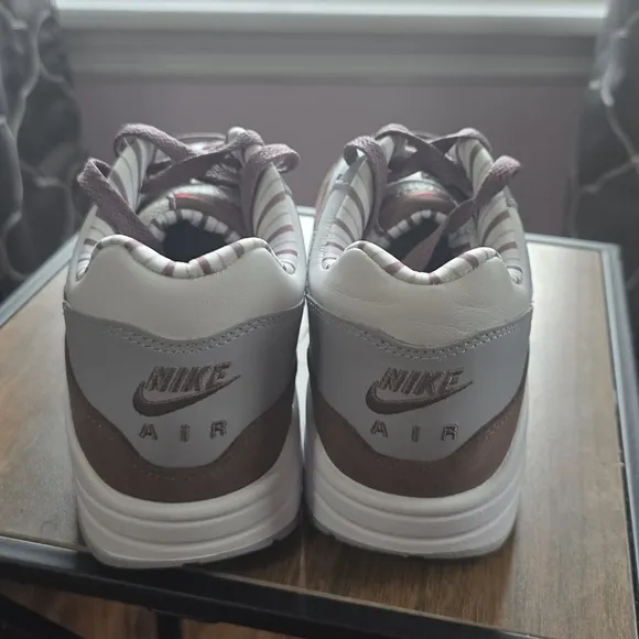 Nike Air Max 1 Premium Shima Shima Men's Sneakers Size 9.5 Plum  White Athletic