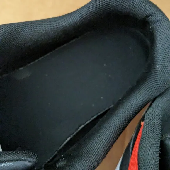 Nike Air Max Essential Shoes Mens Size 12 Black Red Gray White Sneakers