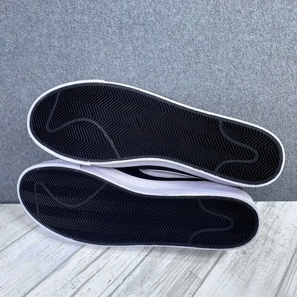 Nike Blazer Low '77 Mens Size 13 Black Gray White Swoosh Run‎ NY DZ2654-900
