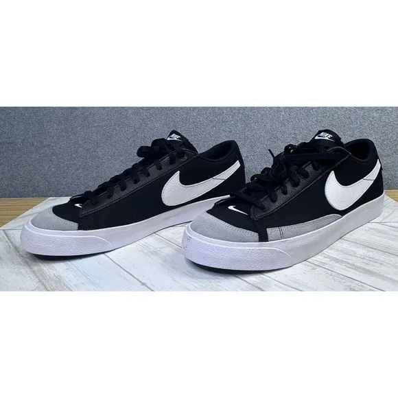 Nike Blazer Low '77 Mens Size 13 Black Gray White Swoosh Run‎ NY DZ2654-900