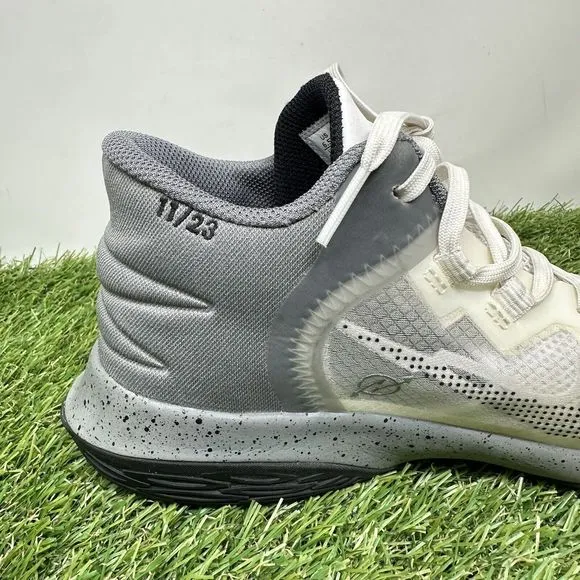 Nike Boys Kyrie Flytrap 5 DD0340-112 White Basketball Shoes Sneakers Size 6.5Y