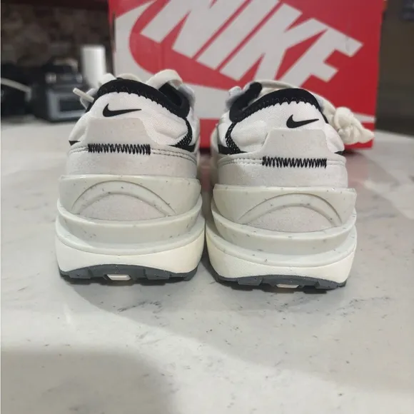 Nike Boys Waffle One AI SE DQ0470-001 White Casual Shoes Sneakers Size 4.5Y-6.5Y