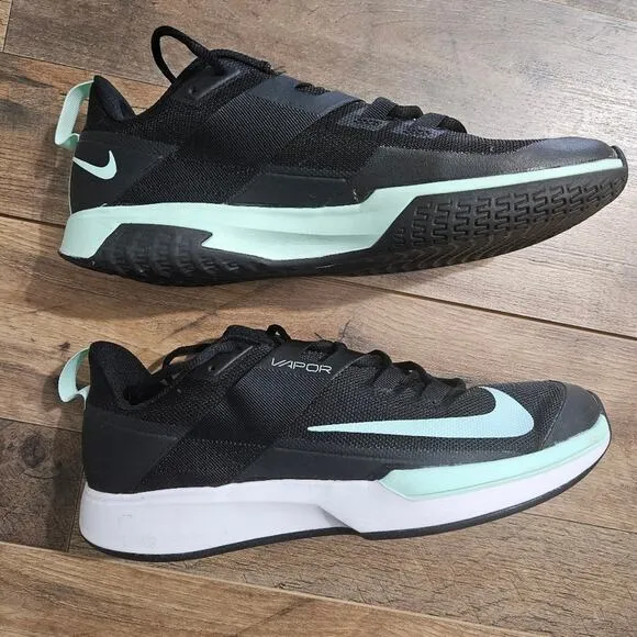 Nike Court Vapor Lite HC Size Men’s Size 10 Tennis Shoes Black Mint Green Swoosh
