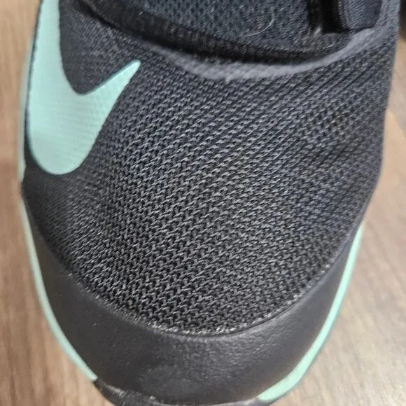 Nike Court Vapor Lite HC Size Men’s Size 10 Tennis Shoes Black Mint Green Swoosh