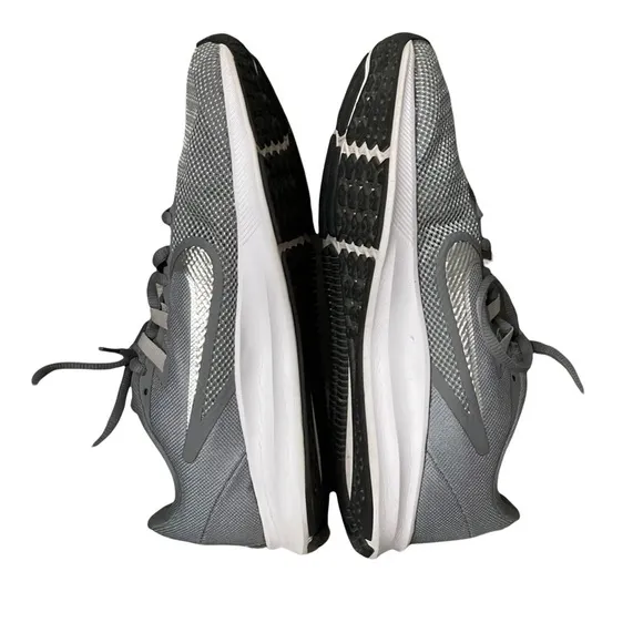 Nike Downshifter 9 Gray Running Sneakers Women’s Size 7.5 AQ7481-001