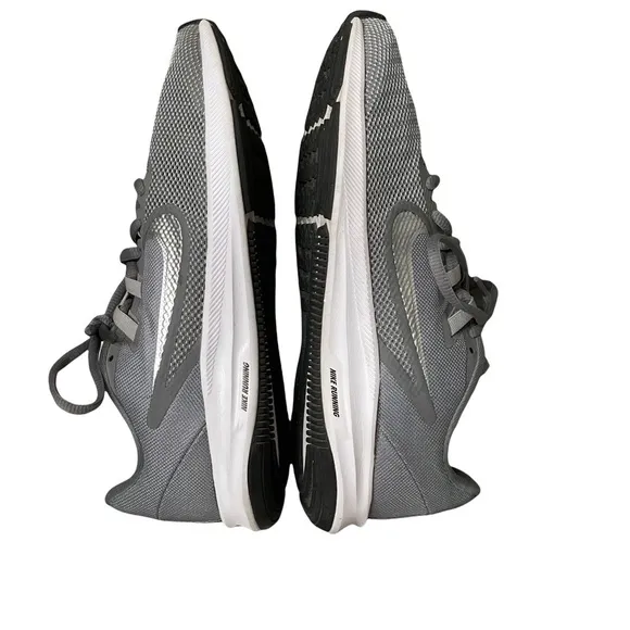 Nike Downshifter 9 Gray Running Sneakers Women’s Size 7.5 AQ7481-001