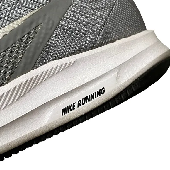 Nike Downshifter 9 Gray Running Sneakers Women’s Size 7.5 AQ7481-001