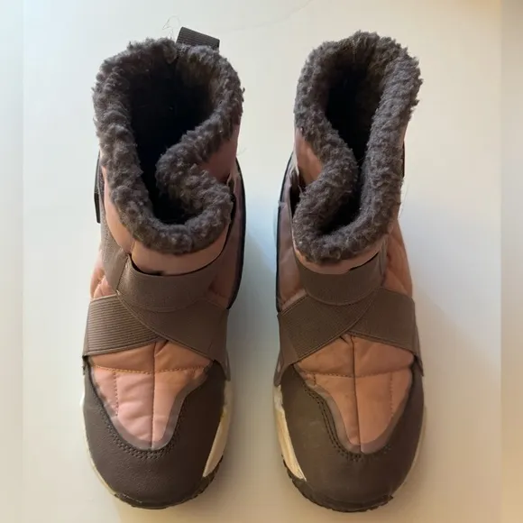 Nike Flex Advance  Boot (PS) Size 2.5Y EUC