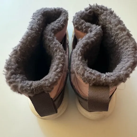 Nike Flex Advance  Boot (PS) Size 2.5Y EUC