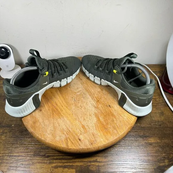 Nike‎ Free Metcon 5 Green Yellow Men's Size 7.5 Shoes Sneakers DV3949-300