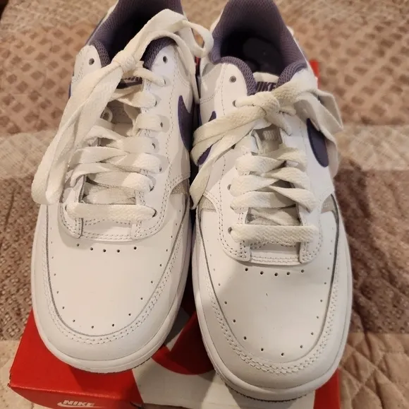 Nike Gamma Force Sneakers Purple and White