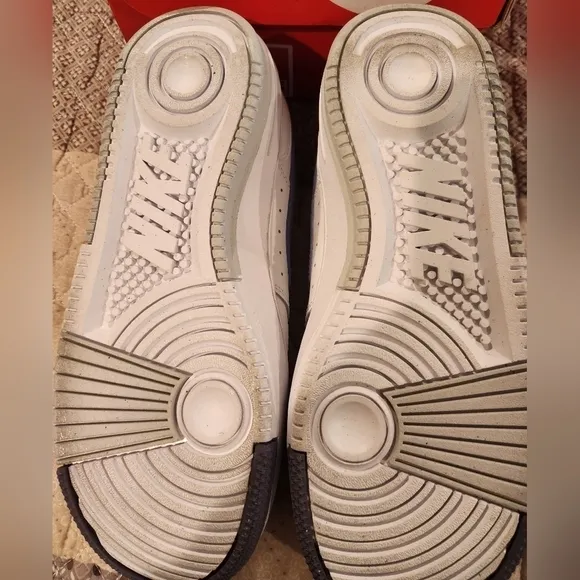 Nike Gamma Force Sneakers Purple and White