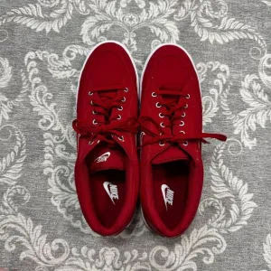 Nike GTS 97 Men's Sneakers Size 12 Red Low Top Casual Athletic Shoes