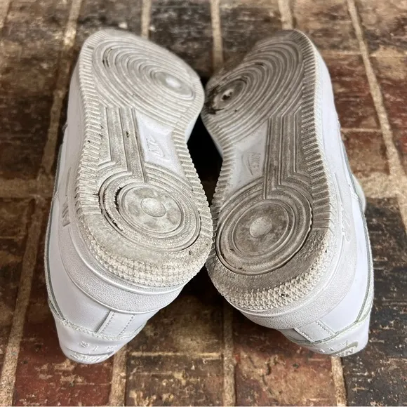 Nike Kids GS DH2920-111 White On White Air Force 1 LE Casual Lace Up Shoes Sz 7Y