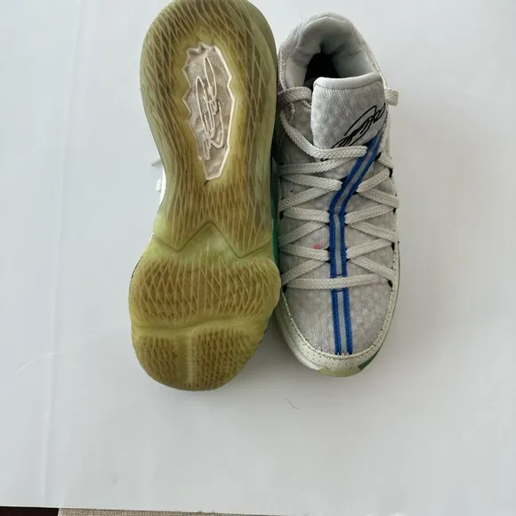 Nike LeBron 17 Glow In The Dark  Athletic Shoes Sneakers