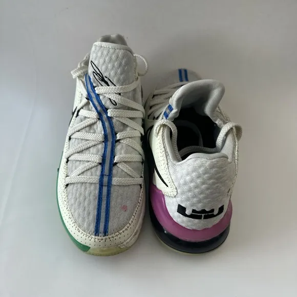 Nike LeBron 17 Glow In The Dark  Athletic Shoes Sneakers