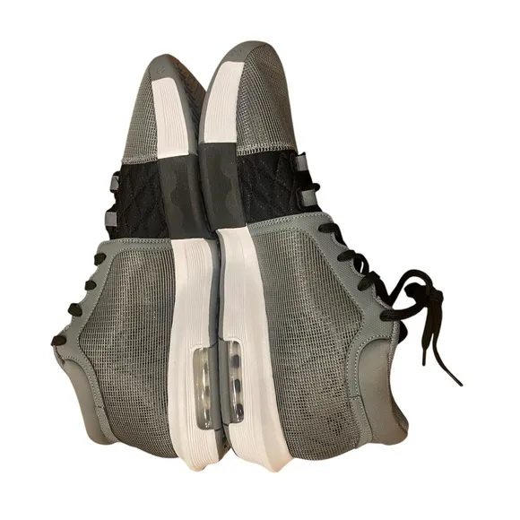 Nike Lebron James Witness 8 Mesh Basketball Shoes Gray, Black  Men’s Sz 17 NWOB‎
