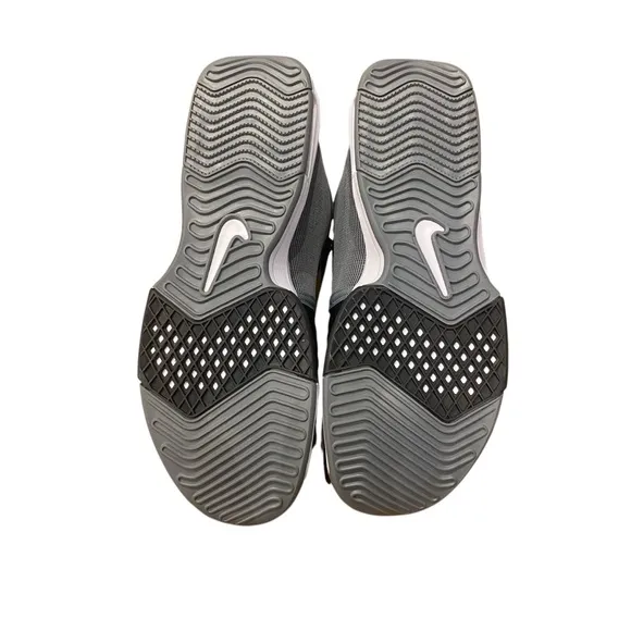 Nike Lebron James Witness 8 Mesh Basketball Shoes Gray, Black  Men’s Sz 17 NWOB‎