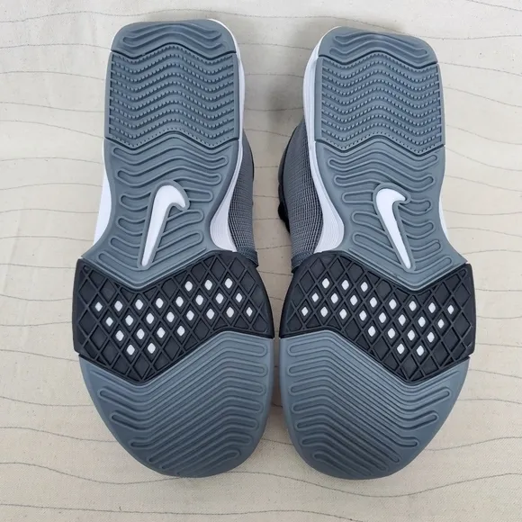 Nike Mens Lebron Witness 8 Cool Grey Black White Shoes Sneakers FB2239-004 Sz 6