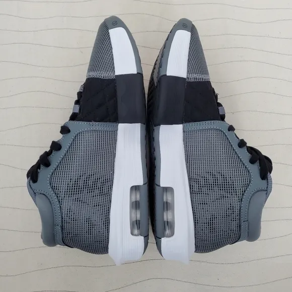Nike Mens Lebron Witness 8 Cool Grey Black White Shoes Sneakers FB2239-004 Sz 6