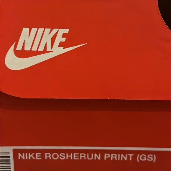 Nike Rosherun Print GS shoes sneakers 677784 601 Youth Girls Size 6 Y
