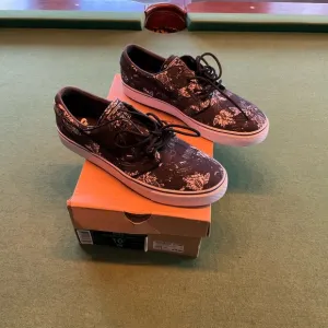 Nike SB Stefan Janoski Black Floral Skate Shoes brand new with Box 10.5