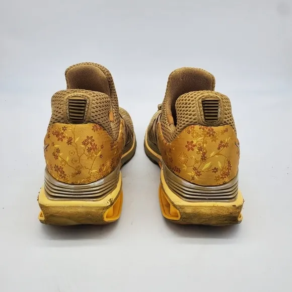 Nike Shoe Women's 9 Shox Gravity AQ8554 700 Metallic Gold Sneakers