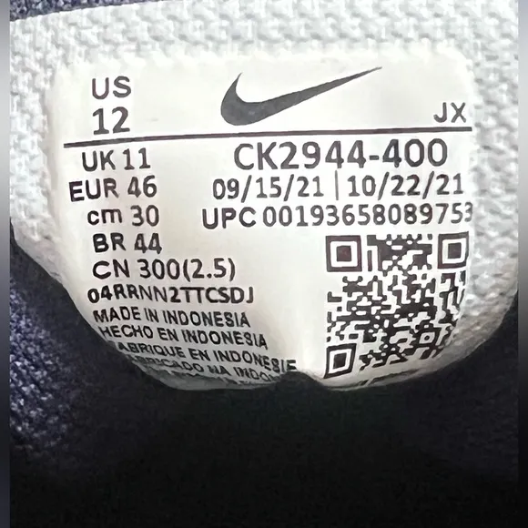Nike Venture Runner Blue White Trainer Sneakers Mens Size 12 Shoes CK2944-400