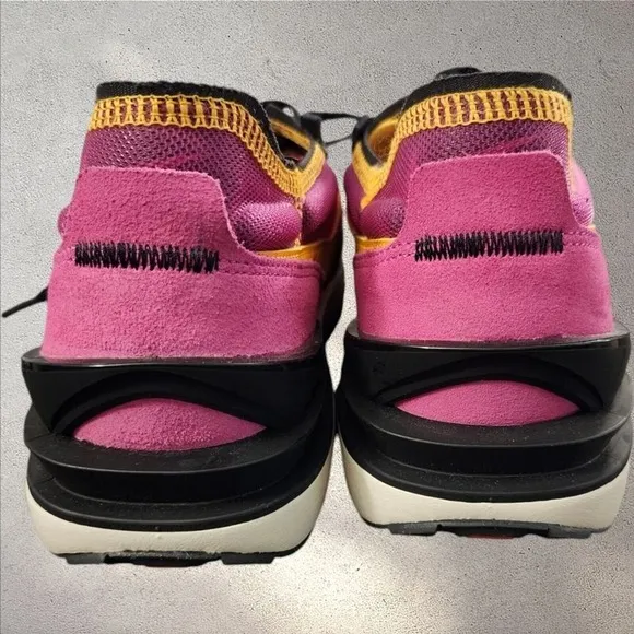 Nike Waffle One Sneakers Pink Yellow Black Running Shoes DA7995-600 8.5