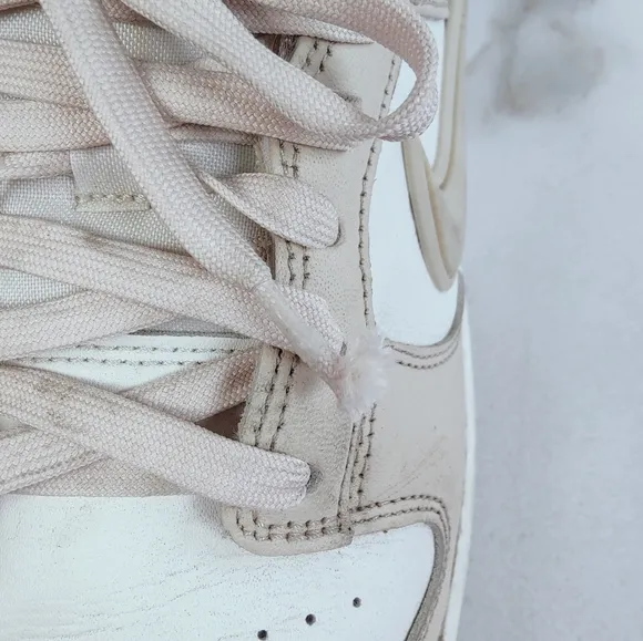 Nike Women's Dunk Low Twist Sanddrift Basketball Shoes Sneakers, Sz 10