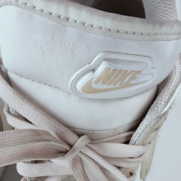 Nike Women's Dunk Low Twist Sanddrift Basketball Shoes Sneakers, Sz 10