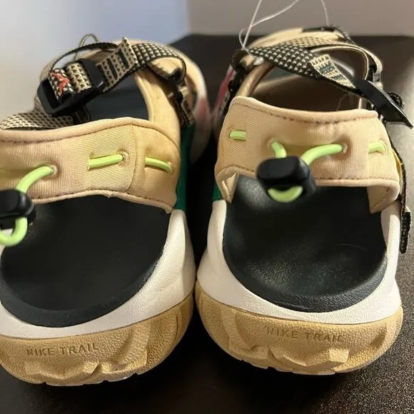 NIKE WOMENS SANDALS SIZE 8 NWT