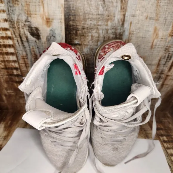 Nike Youth Lebron 17 CT3466-001 White Basketball Shoes Sneakers Size 4