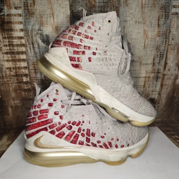 Nike Youth Lebron 17 CT3466-001 White Basketball Shoes Sneakers Size 4