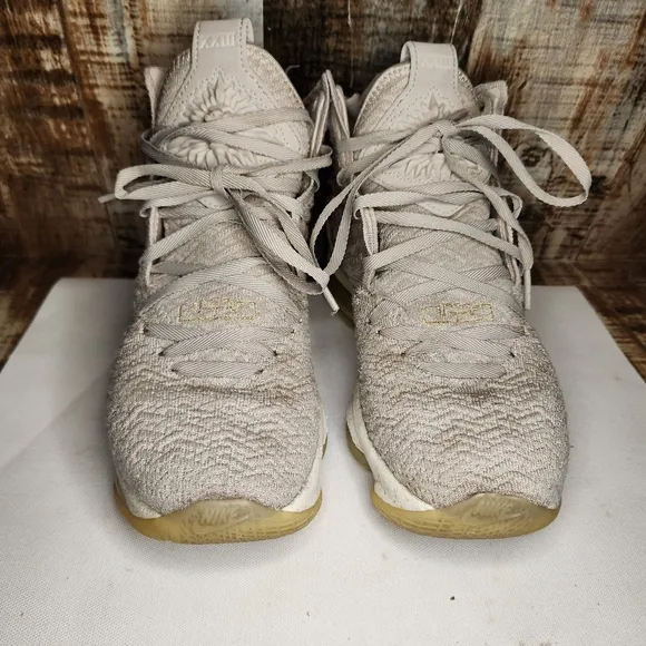 Nike Youth Lebron 17 CT3466-001 White Basketball Shoes Sneakers Size 4