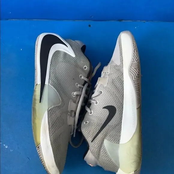 Nike Zoom Freak 1 Mens Size 9 Shoes Sneakers Basketball BQ5422-002