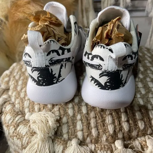 Nike Palm Tree Roshe Sneakers Shoes