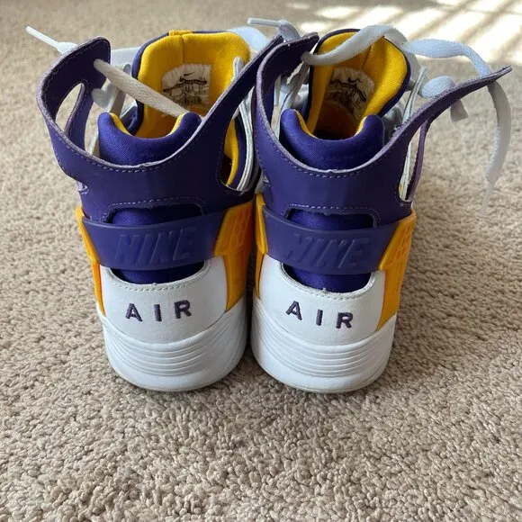 Nike's Air Flight Huarache Basketball Sneaker Purple/yellow Kobe Lakers, LSU Sz9