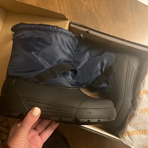 🛍️Northside Unisex big kids Frosty Insulated Snow Boots eu 38/ us 6