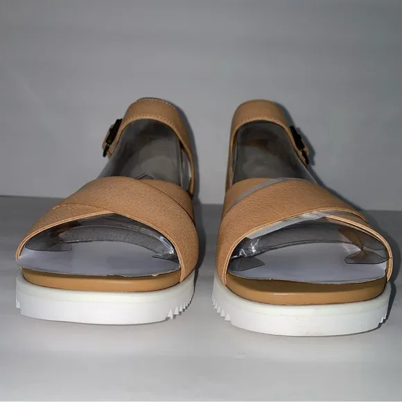 NWB Ugg Zoie Sport Sandals Brown / Tan
