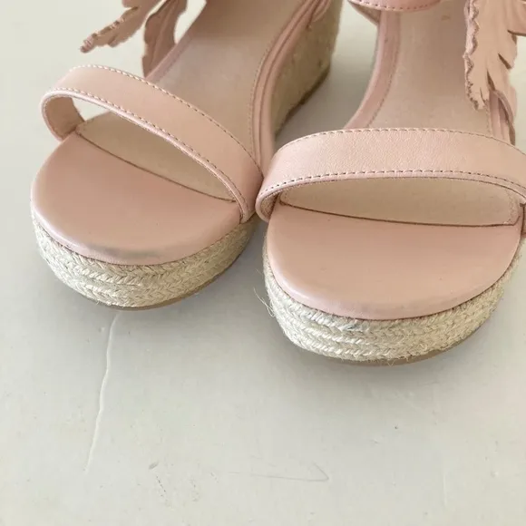 NWOT Anthropologie Cecelia Kids Lilly Flower Pink Leather Sandals Sz 2