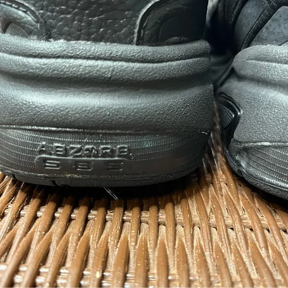 NWOT New Balance 927 Black Walking Shoes Size 16