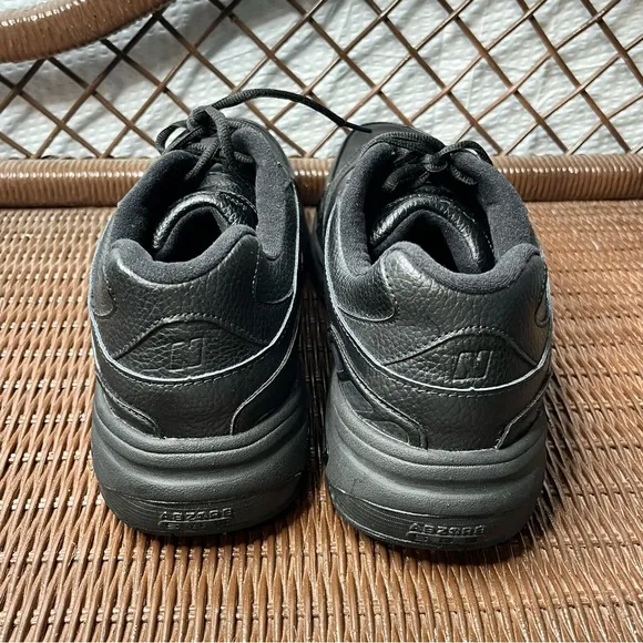 NWOT New Balance 927 Black Walking Shoes Size 16